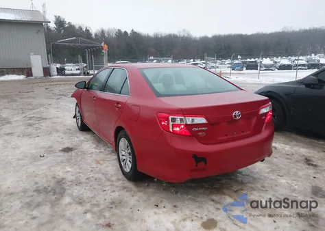 2012 Toyota Camry Le z USA, uszkodzony, nr VIN 4T1BF1FK7CU626885